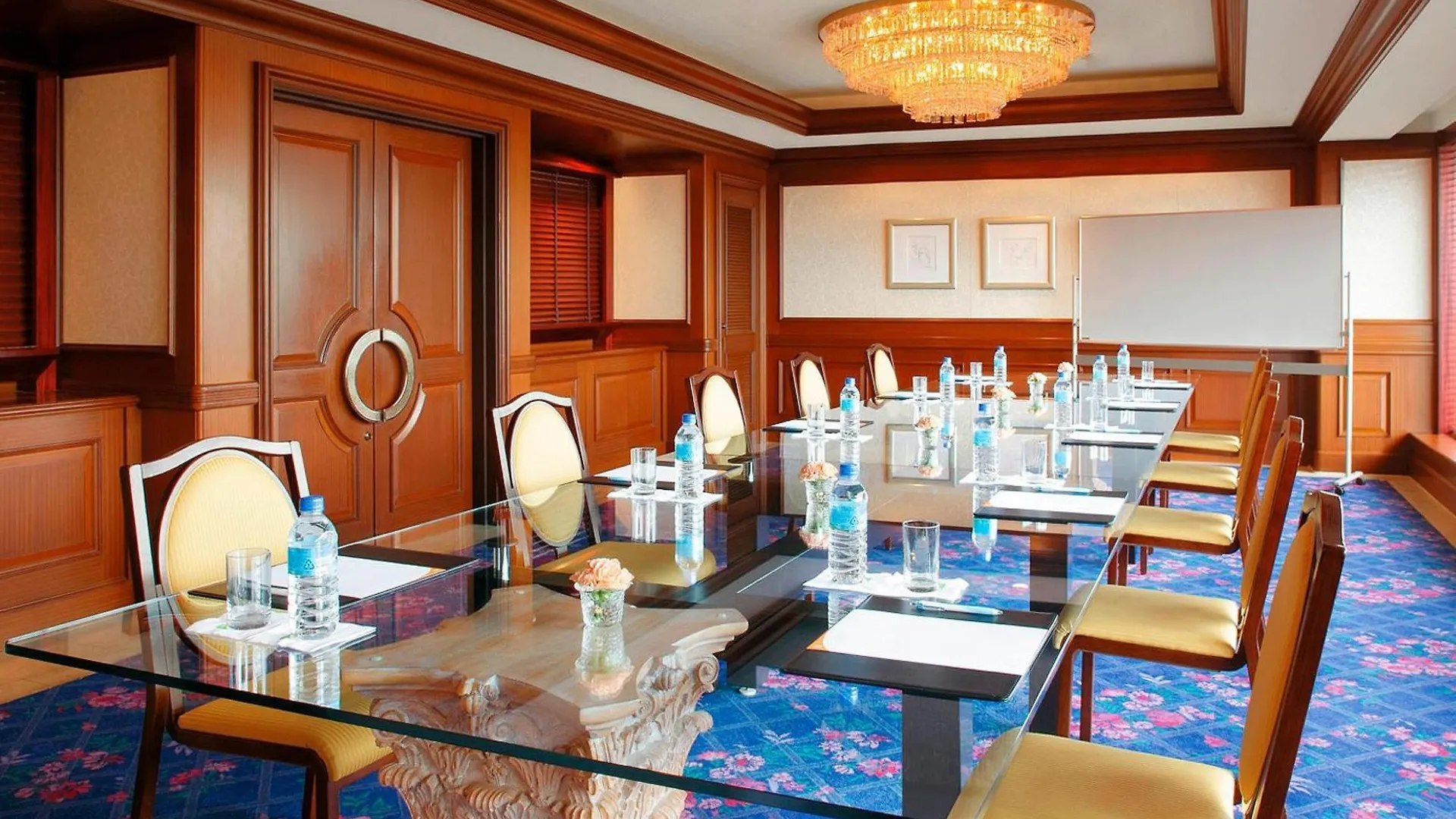 Sheraton Grande Tokyo Bay Hotel Urayasu 5*,  Japan