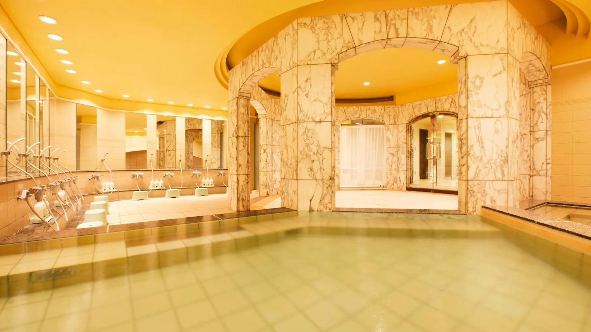 Sheraton Grande Tokyo Bay Hotel Urayasu 5*,